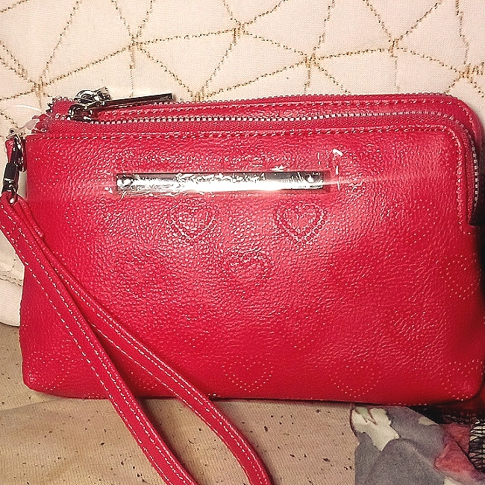 BETSY JOHNSON PINK HEART💗CLUTCH BAG